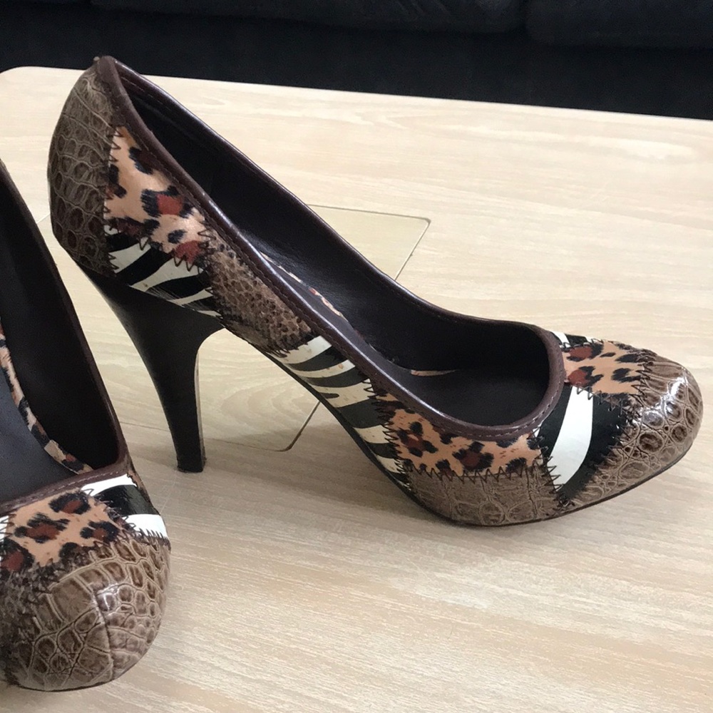 Shoes - Picture 3 of 5